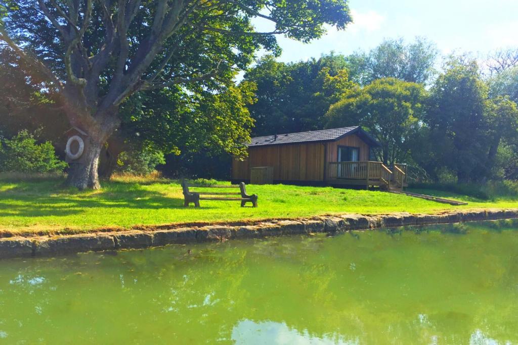 The Lodge By The Lake, 던바 외부 사진